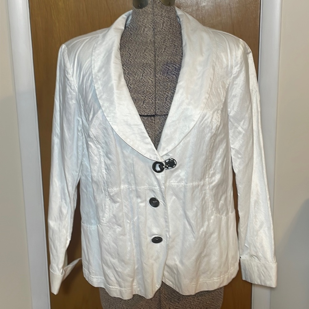 CJ Banks Womens Size 1X White Blazer with Pockets